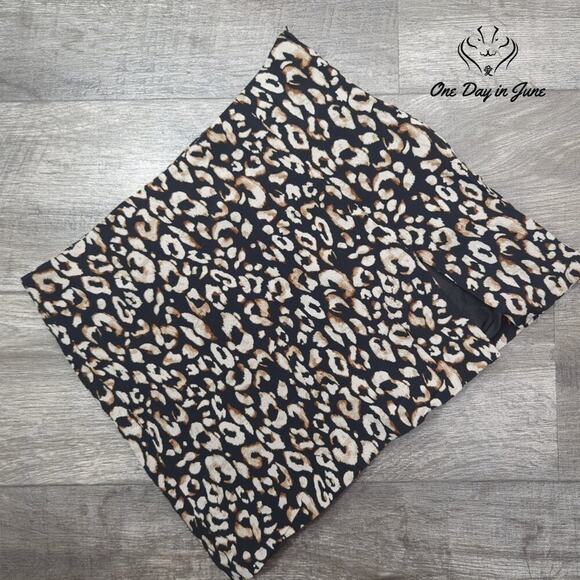 H&M Animal Print Mini Skirt Size M - Picture 1 of 5